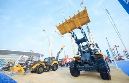 应急救援高机动 平时施工高效能 “平急结合”装备新标杆